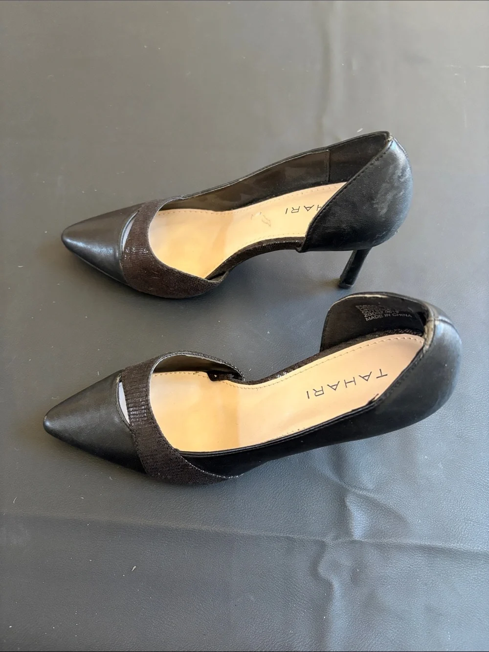 Tahari Emmalee Black Pointed Toe D’Orsay Pumps Size 6